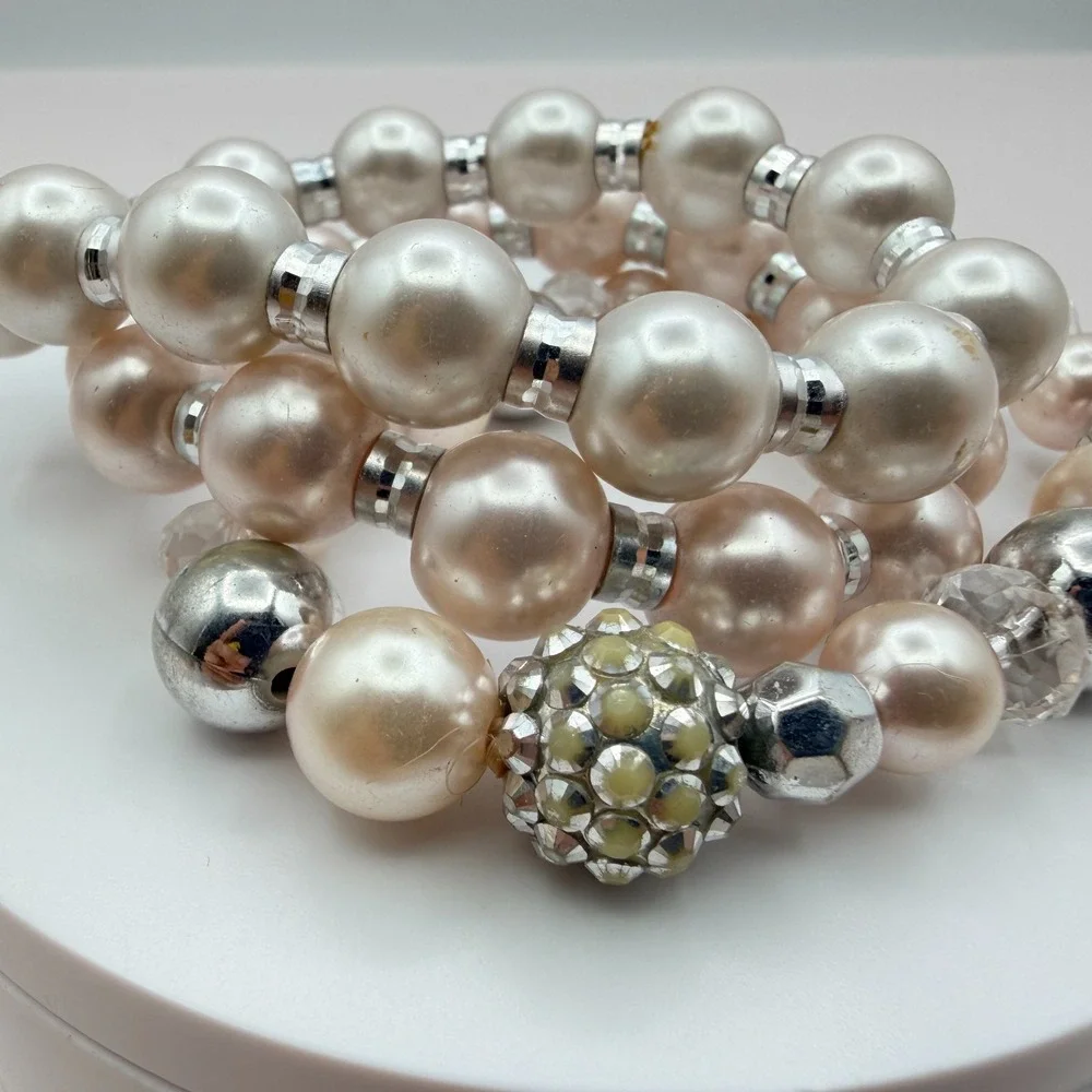 Vintage Y2K Silver Tone Faux Pearl Stretch Beaded Bracelet‎ Women's Jewelry